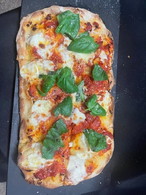 Margherita Pinsa (Pizza)