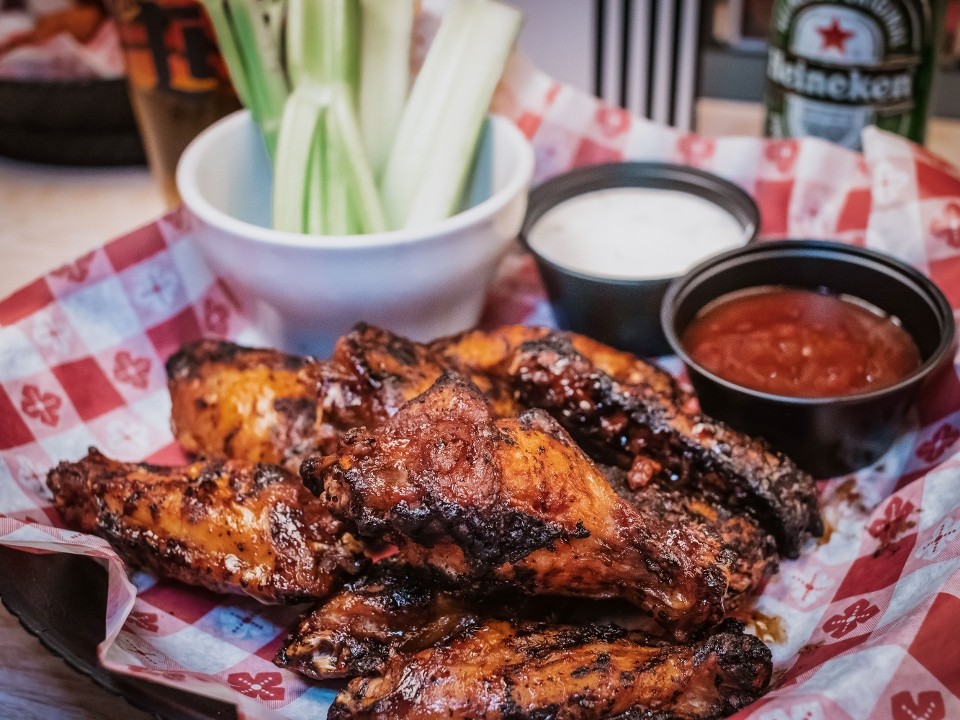 6 Signature Grilled Wings