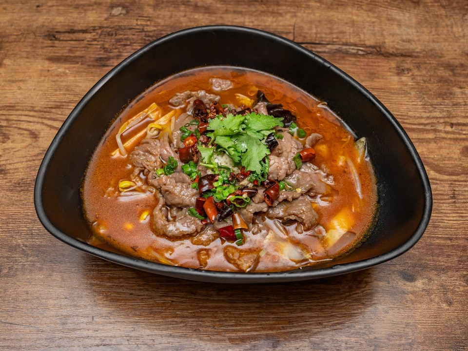 Stewed Beef in Hot Chili Soup 红汤牛肉