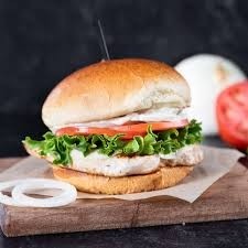 Grilled Chicken Deluxe (lettuce, tomatoes & onions) (Halal Chicken)
