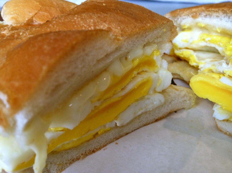 Egg N Cheese Roll