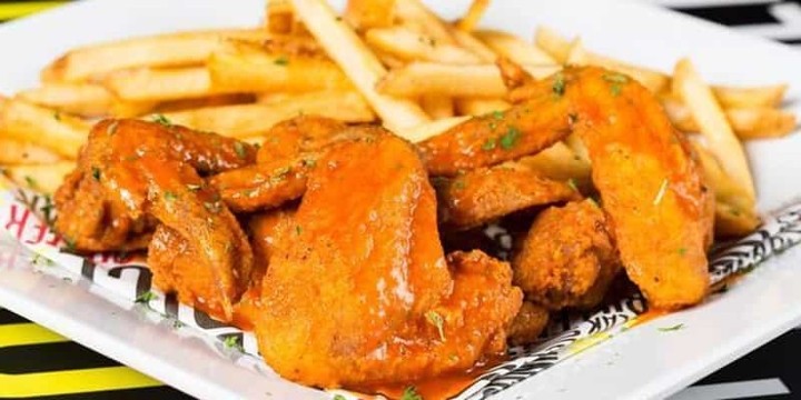Chicken Wings & Fries