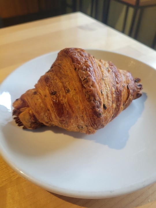 Cheddar Chive Croissant
