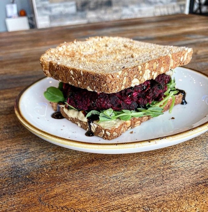 Chipotle Beet & Quinoa Burger (Vegan)