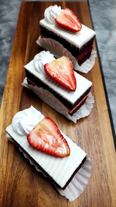 Strawberry Shortcake Slice Vegan