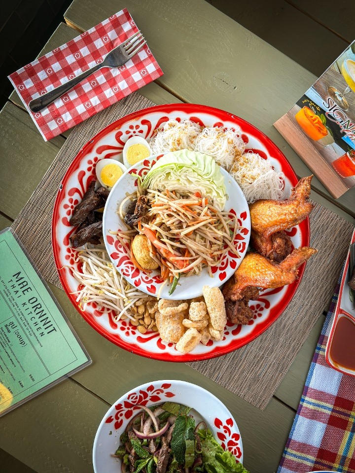 Mae Ornnit Thai Kitchen