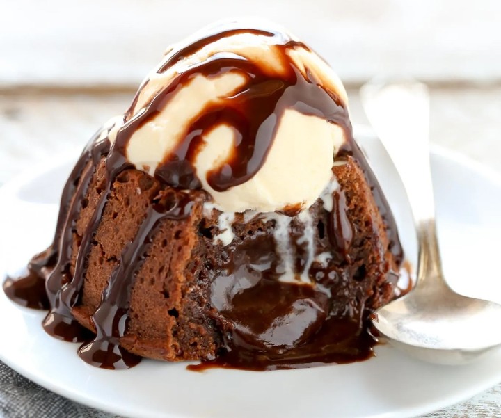 Moltan Chocolate Cake