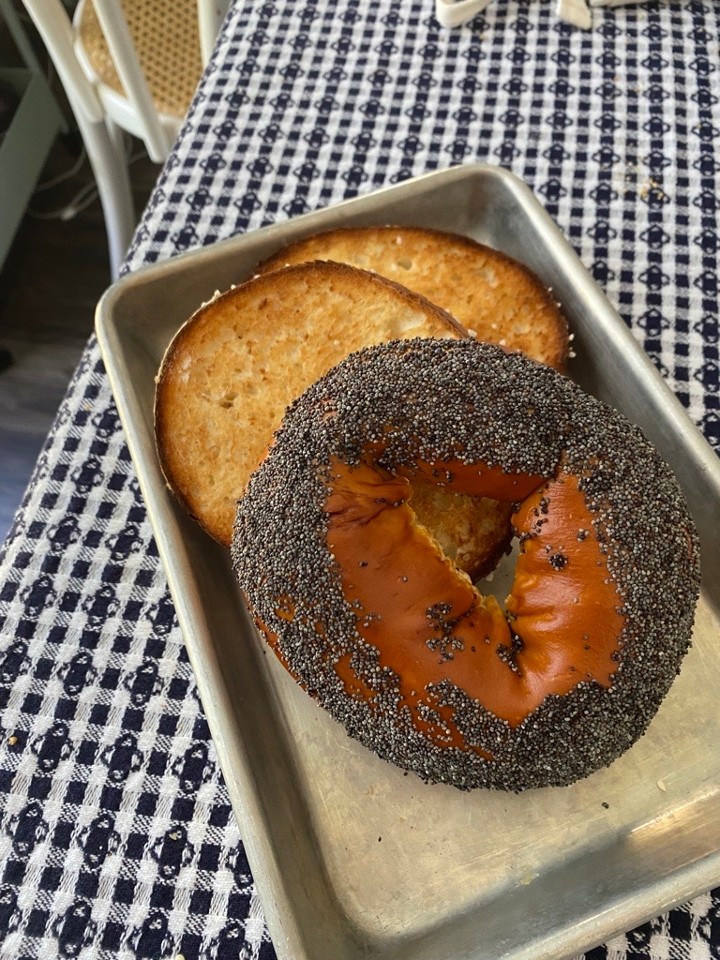 Poppy Pretzel Bagel