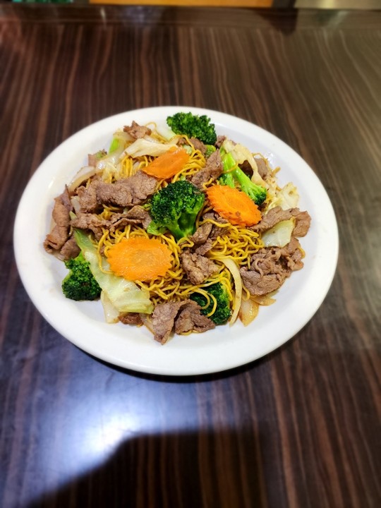 Soft Egg Noodles  w/Beef - Mi Xao Mem Bo