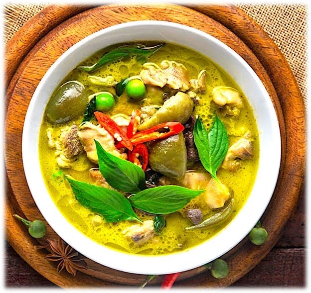 Green Curry with Eggplant (Vegan)