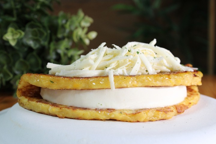 CACHAPA DE QUESO / Cheese Corn Pancake