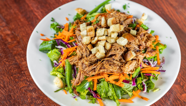 Shredded Pork Salad/Ensalada de Carnitas