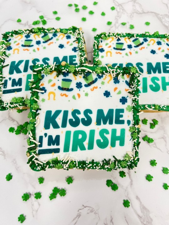 Kiss Me I'm Irish Decorated Cookie