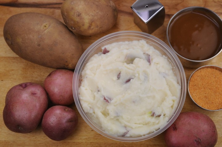 Mashed Potatoes w/ Gravy