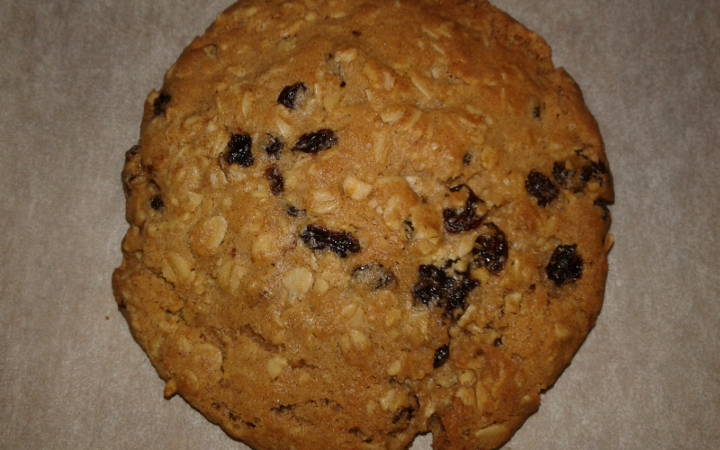 David's Oatmeal Raisin Cookie