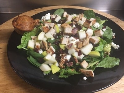 Pear & Pecan Salad