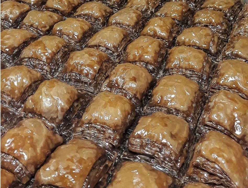 Chocolate Baklava (Cikolatali Baklava) Full Size Tray (5lb)