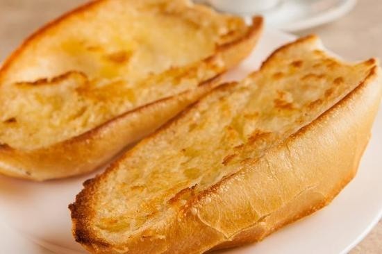 Pao na Chapa com Manteiga (Toasted Bread)