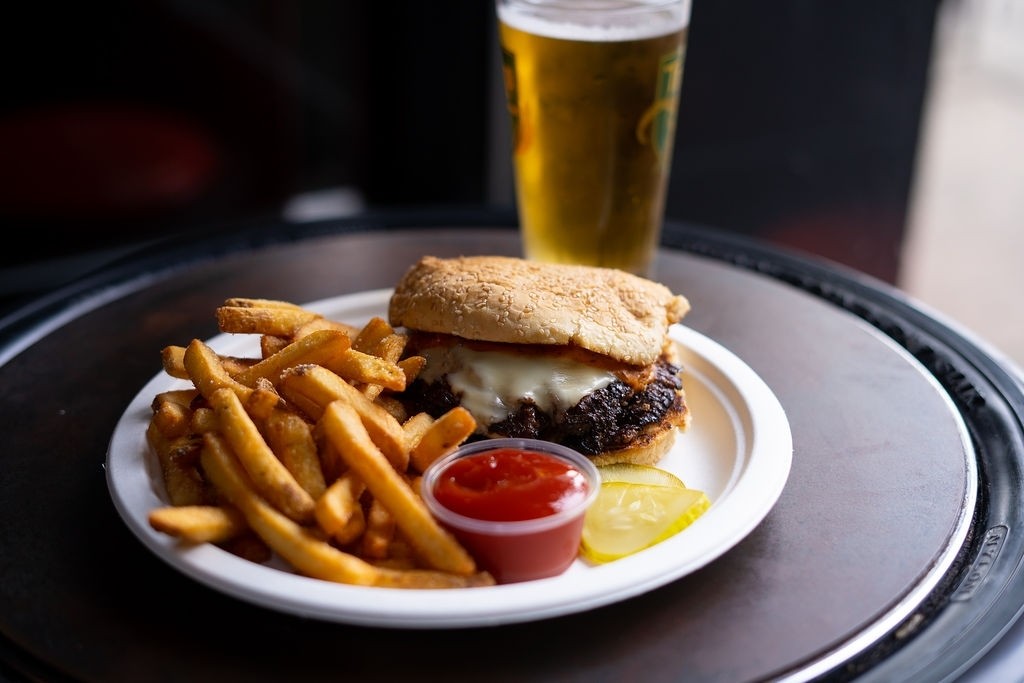 Three Sheets
372 Elm St
New Haven, CT 06511