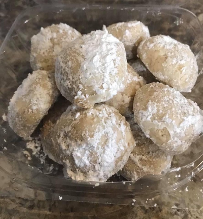 Italian Wedding Cookies (12)