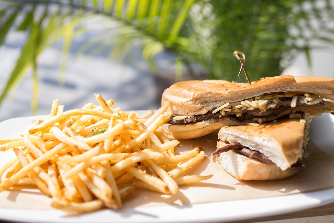 Pan con Bistec