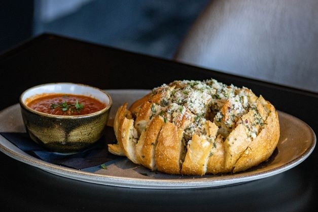Giant Cheesy Garlic Pull-Apart Bread
