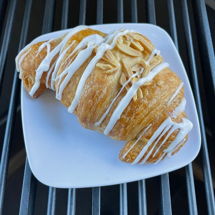 Croissant - Almond