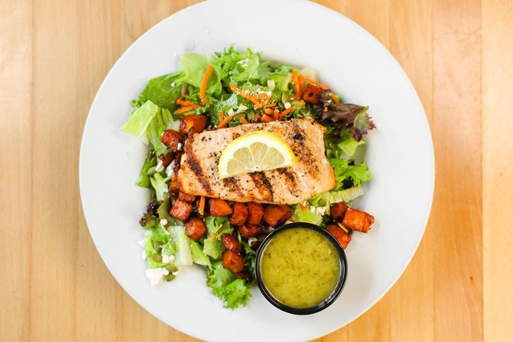 Grilled Salmon Salad