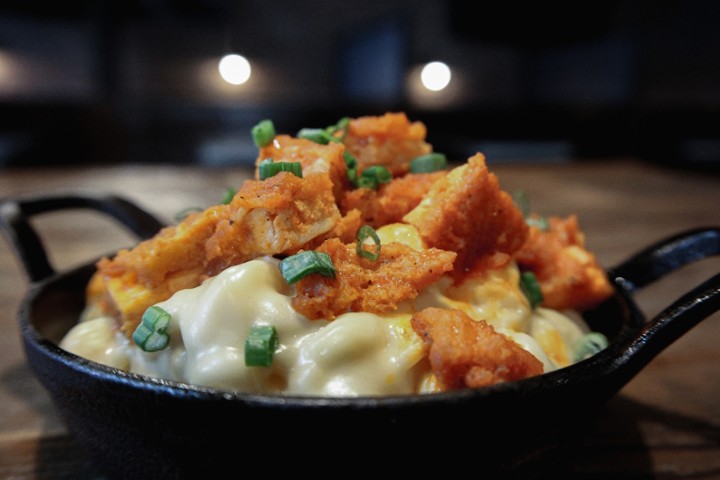 Buffalo Loaded Mac & Cheese