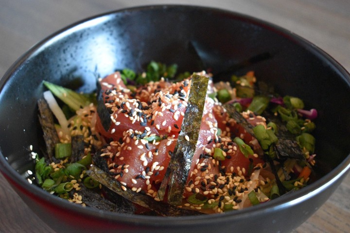 Sesame Tuna Poké Bowl