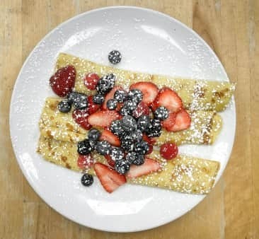 Crepes & Berries