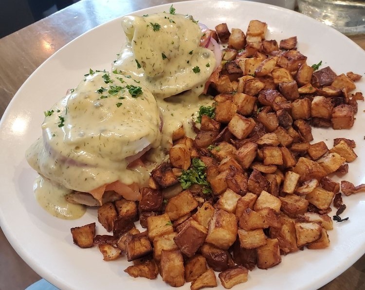 Smoked Salmon Benny