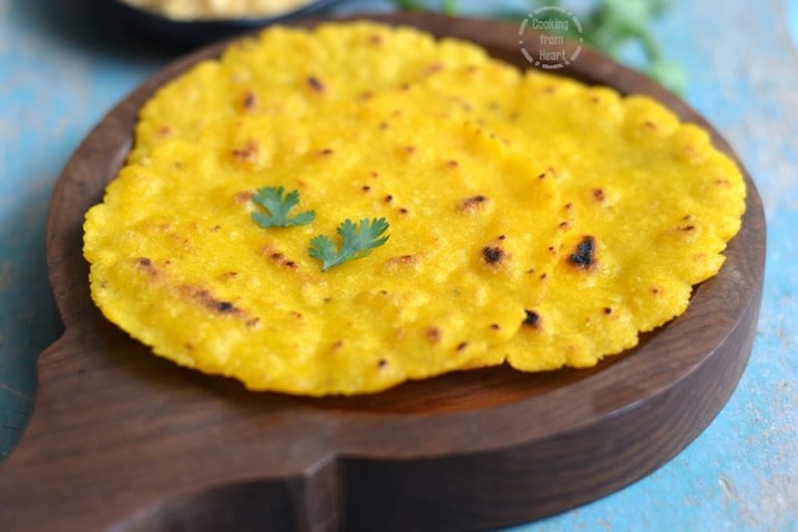 GARLIC MAKKI ROTI