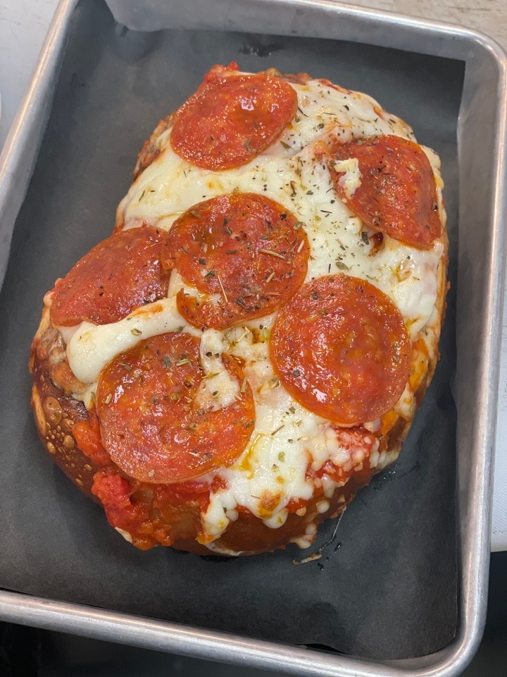 Pepperoni Pizza Pretzel