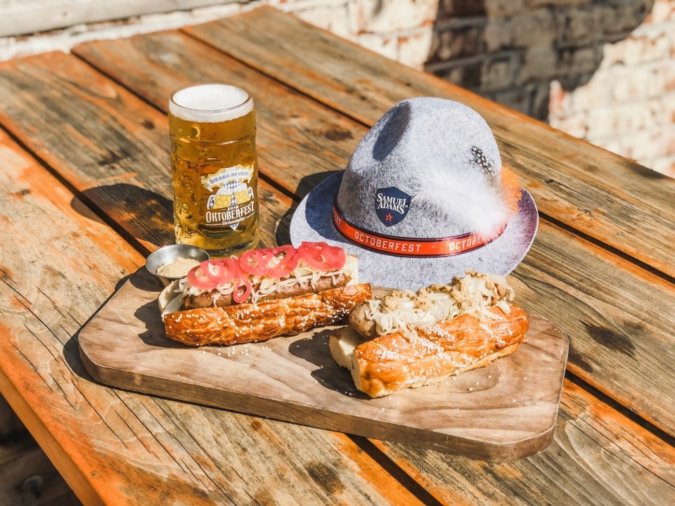 Biergarten Bratwurst