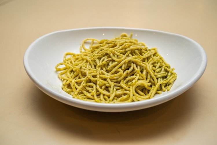 Spaghetti w/ Pesto