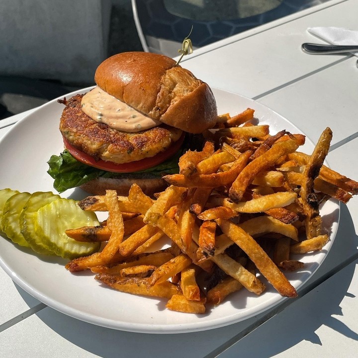 House Made Maryland Crab Cake Sandwich