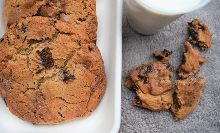 Outrageous Chocolate Chunk Cookie