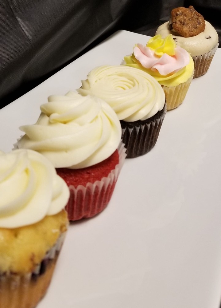 6ct Celebration Cupcakes