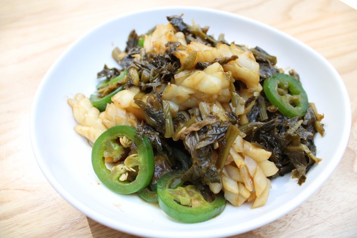 Squids w. Salted Vegetable & Jalapeño