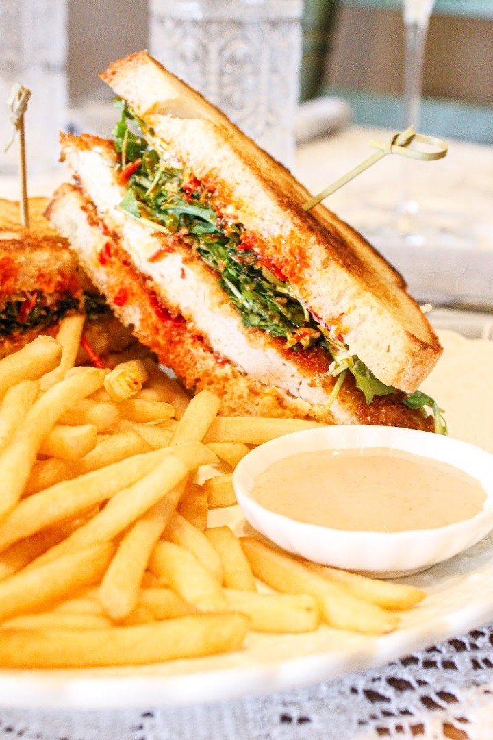 Mama's Mercantile + Eatery