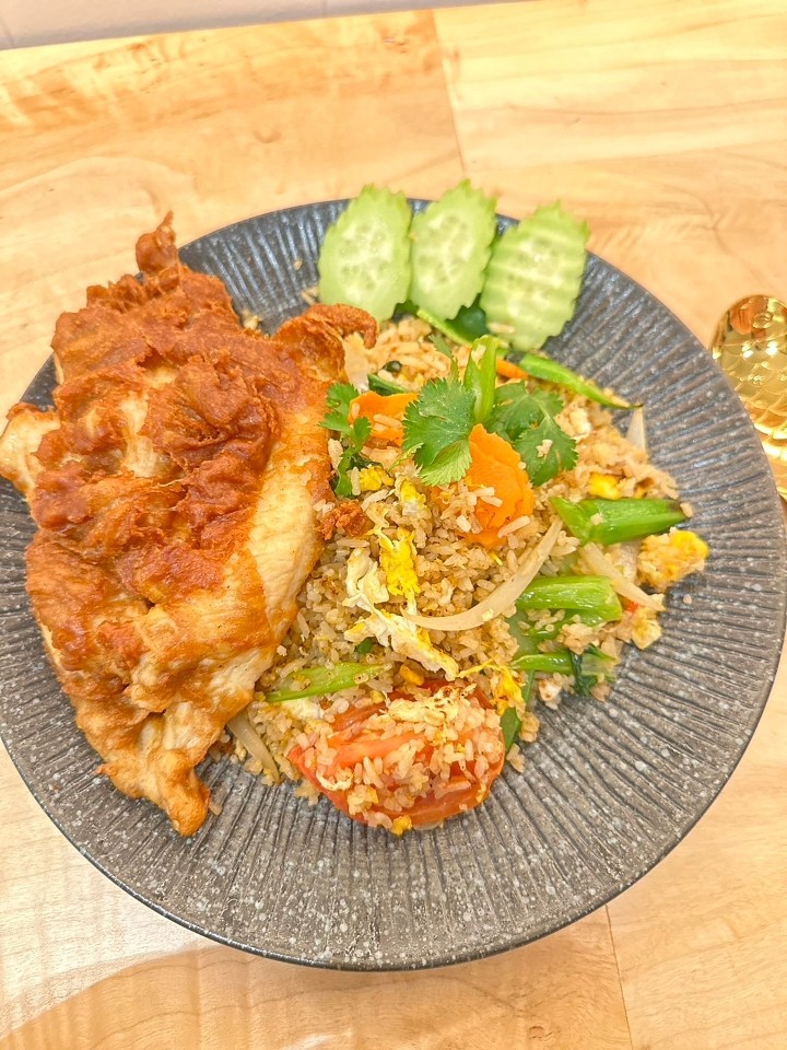 Thai Fried Rice with Fried Chicken