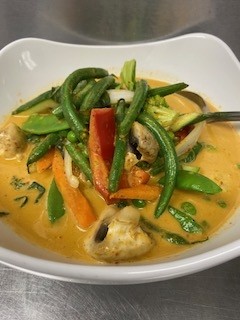 Panang Curry** (does not come w/ rice)