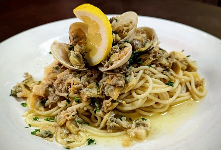 Clams with Spaghetti