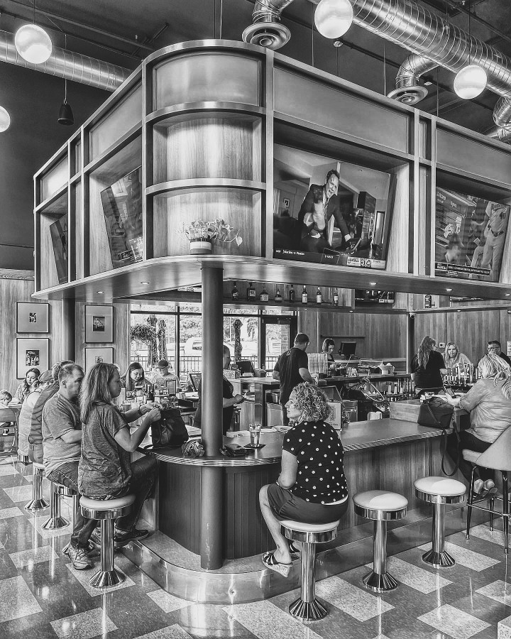 Mac's Diner