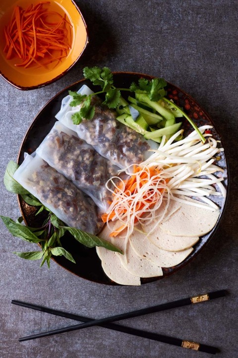 S1 Bánh Cuon Nong -Vietnamese Steamed Rice Paper Rolls