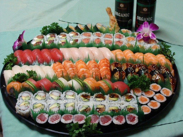 D: Sushi & Maki Platter 100 Pc