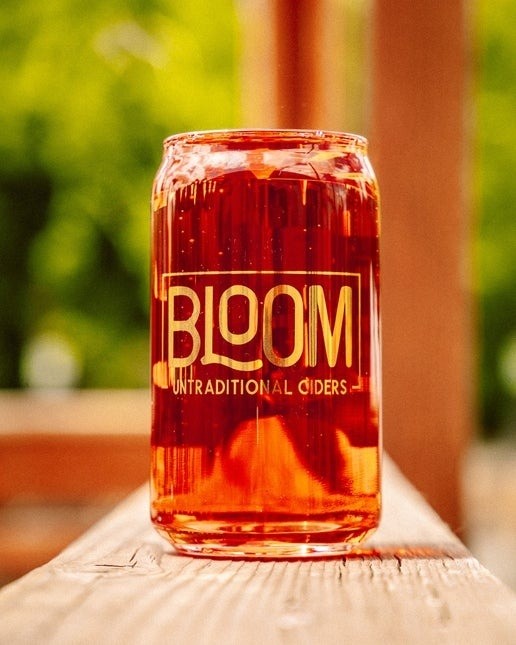 Bloom Can Glass
