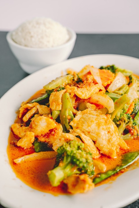 Chicken in Spicy Peanut Sauce