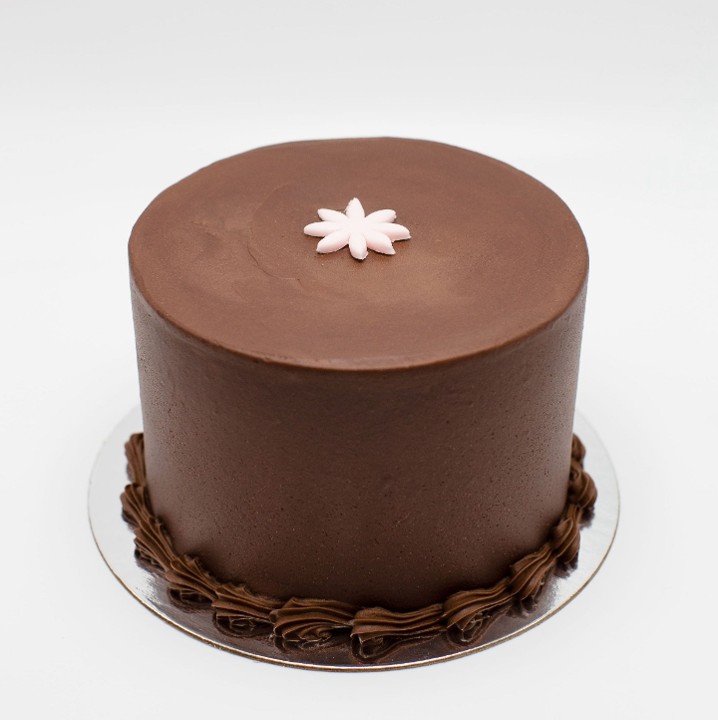 6" Vanilla Chocolate Cake - 24 hour notice  required